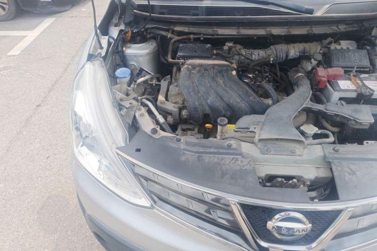 Used Nissan Livina 2013 Jinrui 1.6XL CVT Comfort Edition Engine Bay Right