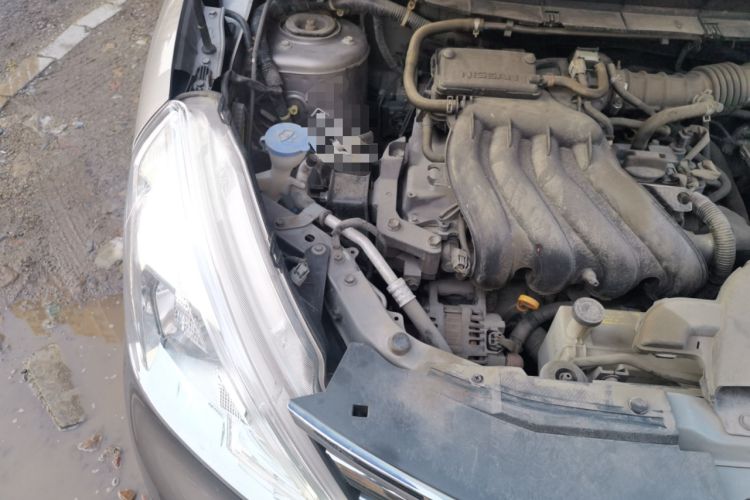 Used Nissan Livina 2013 1.6XE Manual Comfort Edition Engine Bay Right