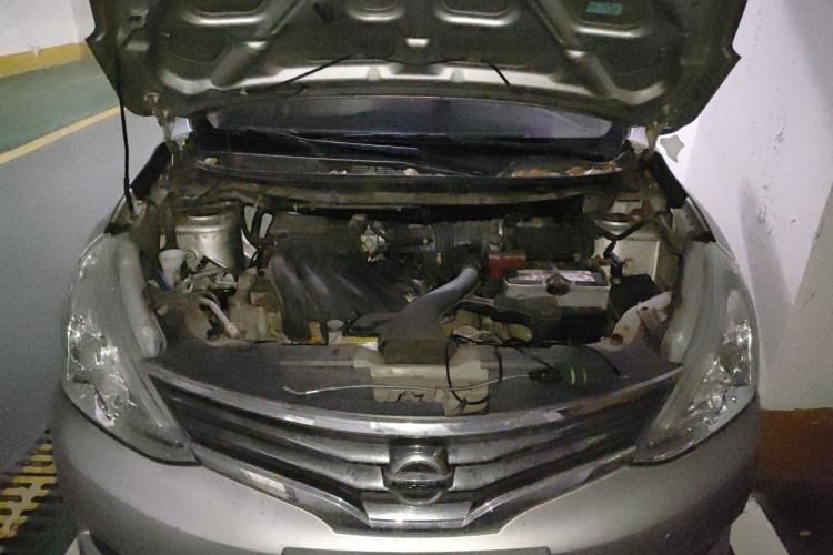 Used Nissan Livina 2013 1.6XE CVT Comfort Edition Engine Bay