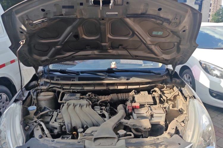 Used Nissan Livina 2013 Jinrui 1.6XL CVT Comfort Edition Engine Bay