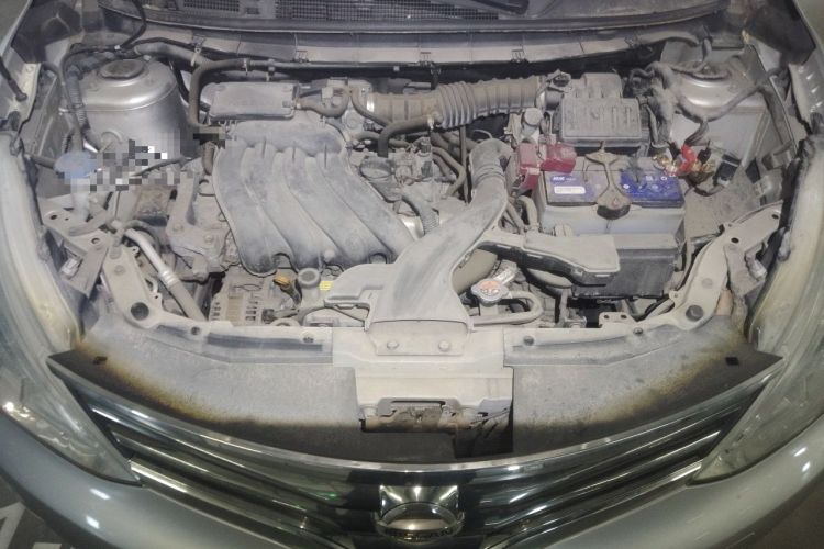 Used Nissan Livina 2013 1.6XL CVT Luxury Edition Engine Bay