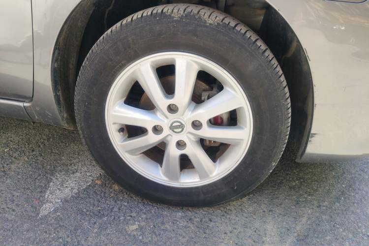 Used Nissan Livina 2013 1.6XE CVT Comfort Edition Exterior 1