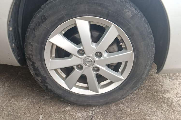 Used Nissan Livina 2013 1.6XE CVT Comfort Edition Exterior 7