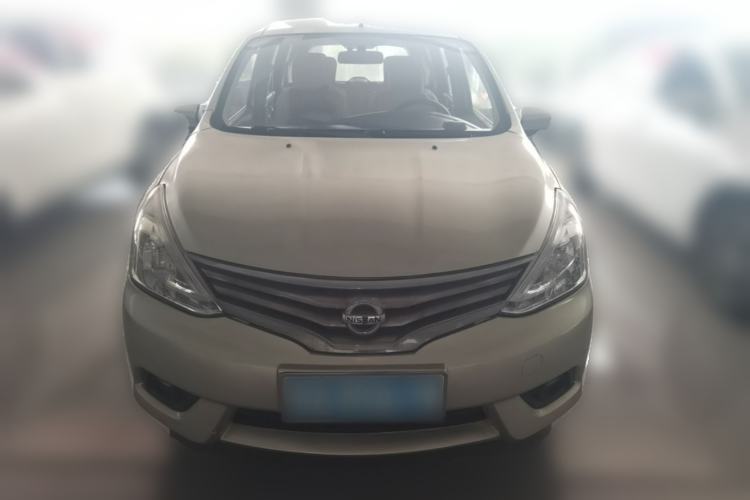 Used Nissan Livina 2013 1.6XE Manual Comfort Edition Front