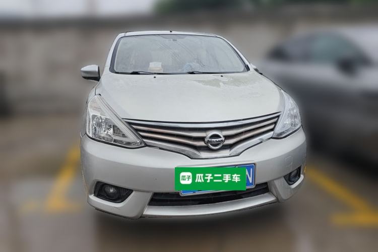 Used Nissan Livina 2013 1.6XE Manual Comfort Edition Front