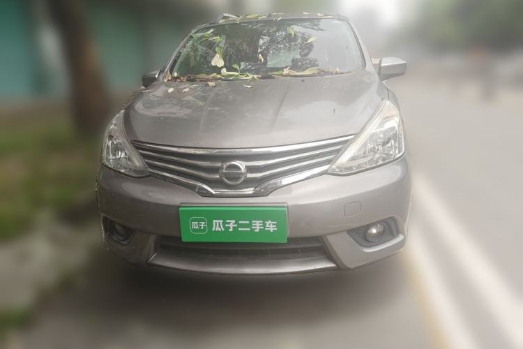 Used Nissan Livina 2013 1.6XE Manual Comfort Edition Front
