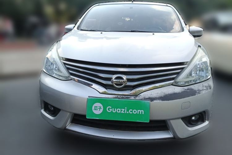 Used Nissan Livina 2013 1.6XE Manual Comfort Edition Front