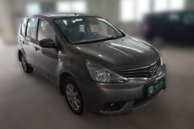Used Nissan Livina 2013 1.6XE CVT Comfort Edition Front Right 45 Deg