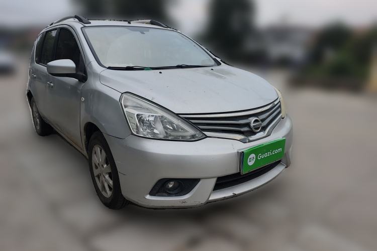 Used Nissan Livina 2013 1.6XE Manual Comfort Edition Front Right 45 Deg