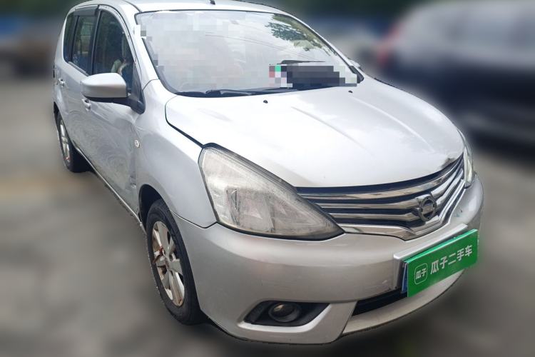 Used Nissan Livina 2013 1.6XE Manual Comfort Edition Front Right 45 Deg