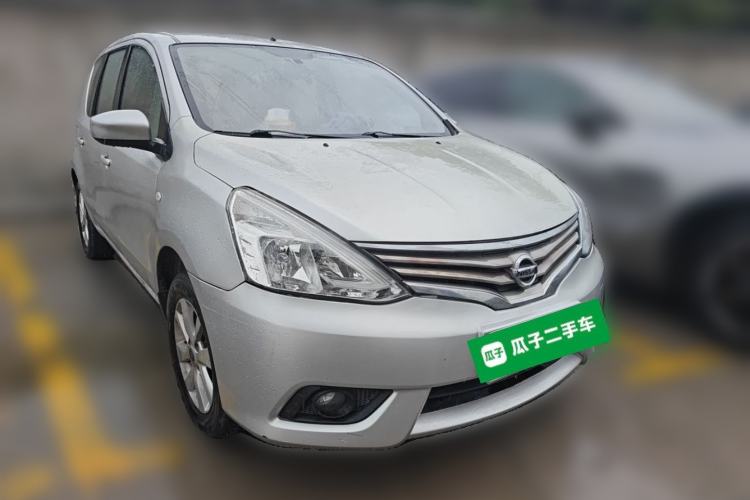 Used Nissan Livina 2013 1.6XE Manual Comfort Edition Front Right 45 Deg