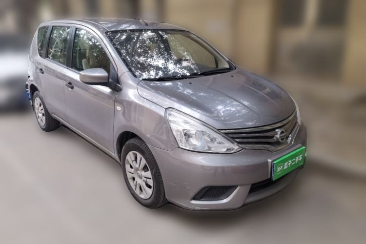 Used Nissan Livina 2013 1.6XE CVT Comfort Edition Front Right 45 Deg