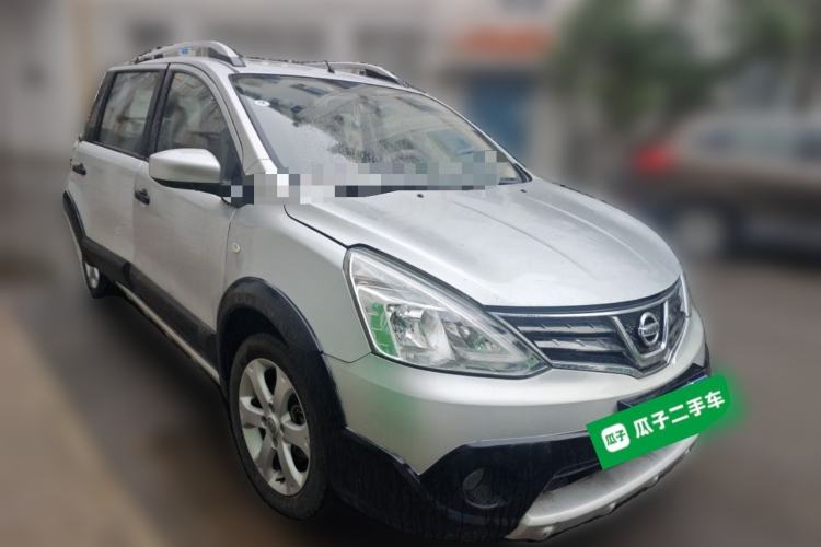 Used Nissan Livina 2013 JINRUI 1.6XV Manual Luxury Edition Front Right 45 Deg