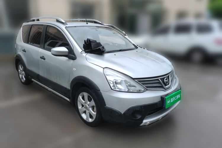 Used Nissan Livina 2013 JINRUI 1.6XV CVT Luxury Edition Front Right 45 Deg