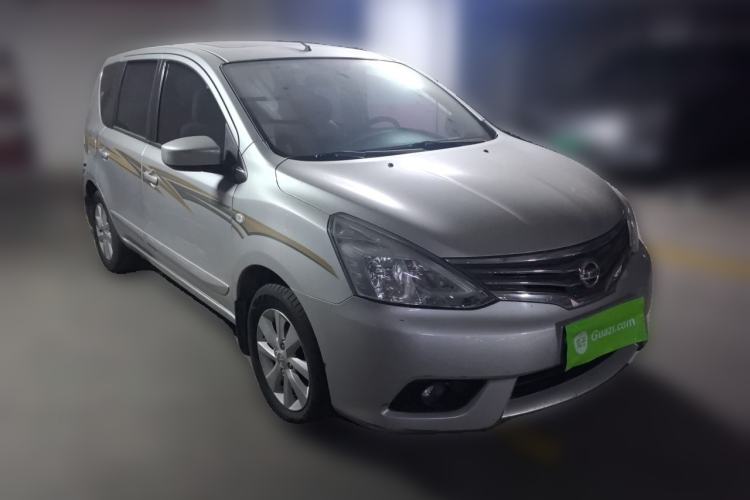 Used Nissan Livina 2013 1.6XL CVT Luxury Edition Front Right 45 Deg