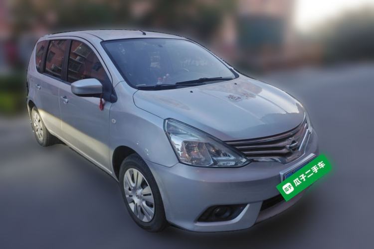 Used Nissan Livina 2013 1.6XE Manual Comfort Edition Front Right 45 Deg