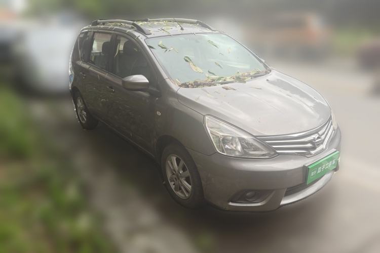 Used Nissan Livina 2013 1.6XE Manual Comfort Edition Front Right 45 Deg