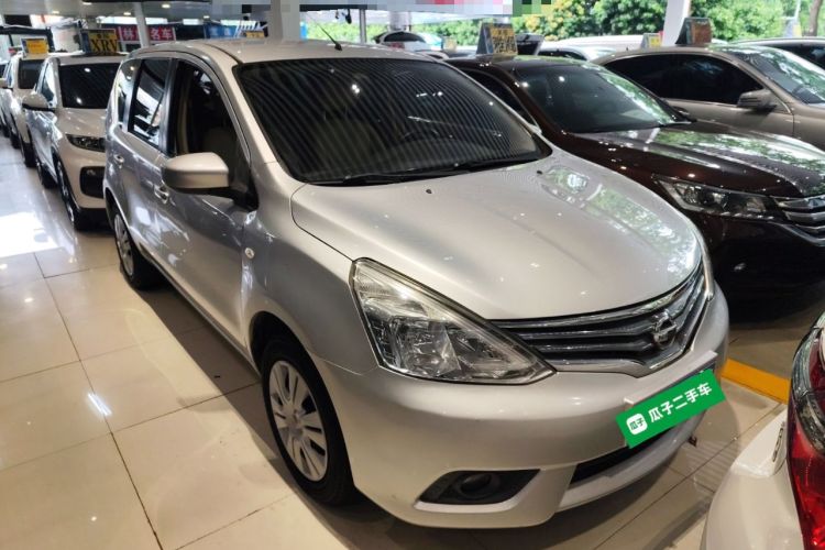 Used Nissan Livina 2013 1.6XE CVT Comfort Edition Front Right 45 Deg