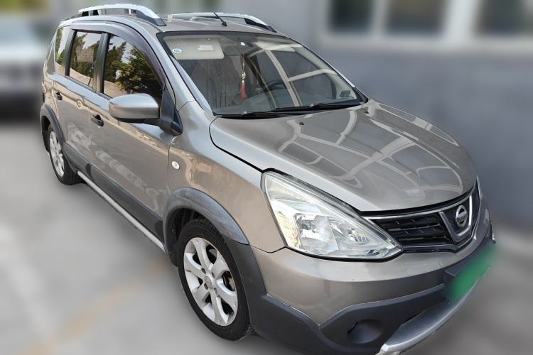 Used Nissan Livina 2013 JINRUI 1.6XV CVT Luxury Edition Front Right 45 Deg