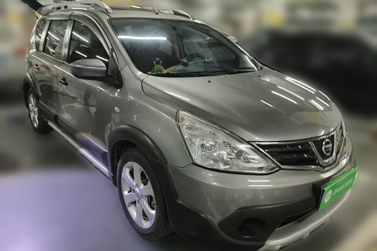 Used Nissan Livina 2013 JINRUI 1.6XV CVT Luxury Edition Front Right 45 Deg