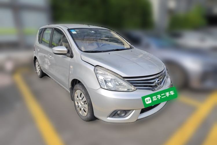 Used Nissan Livina 2013 1.6XE Manual Comfort Edition Front Right 45 Deg