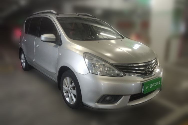 Used Nissan Livina 2013 1.6XL CVT Luxury Edition Front Right 45 Deg