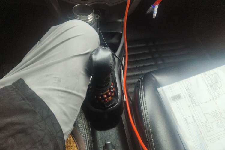 Used Nissan Livina 2013 Jingrui 1.6XL Manual Comfort Edition Gear Lever