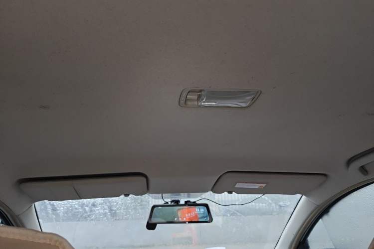 Used Nissan Livina 2013 1.6XE Manual Comfort Edition Headliner