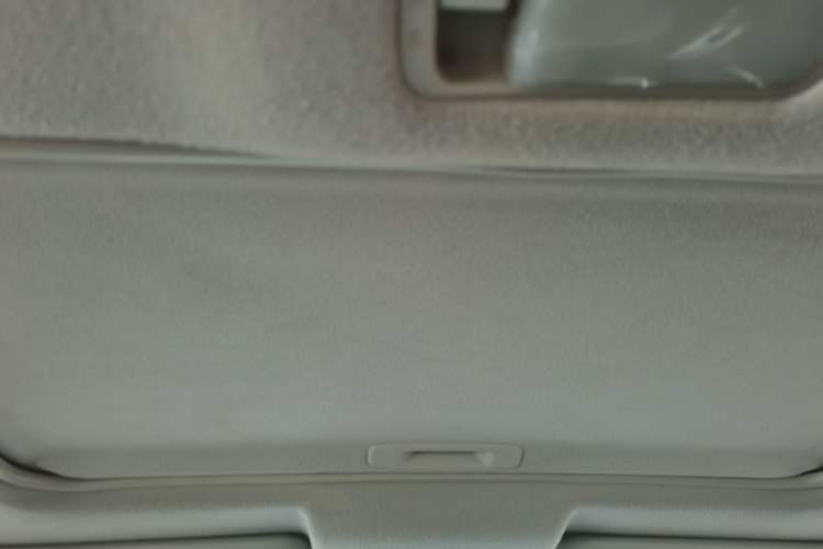 Used Nissan Livina 2013 JINRUI 1.6XV CVT Luxury Edition Headliner