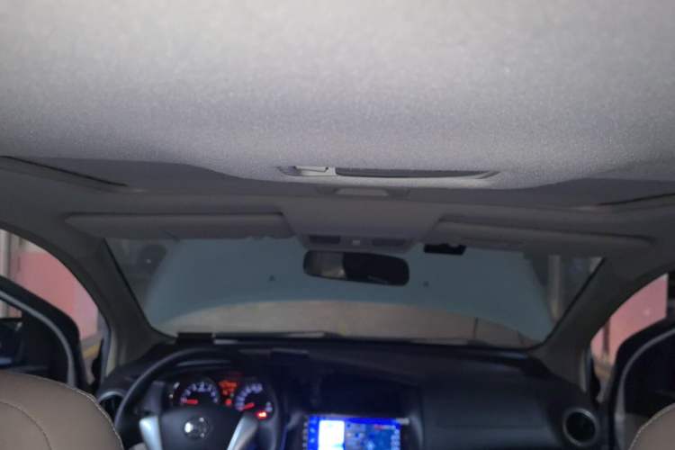 Used Nissan Livina 2013 1.6XL CVT Luxury Edition Headliner