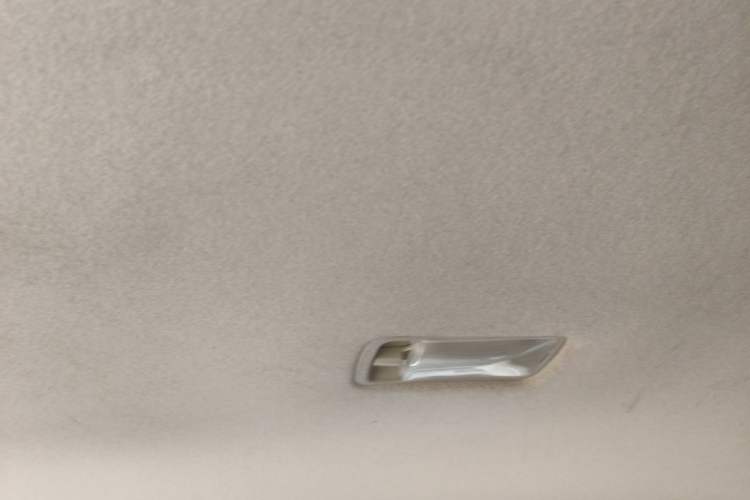 Used Nissan Livina 2013 1.6XE Manual Comfort Edition Headliner