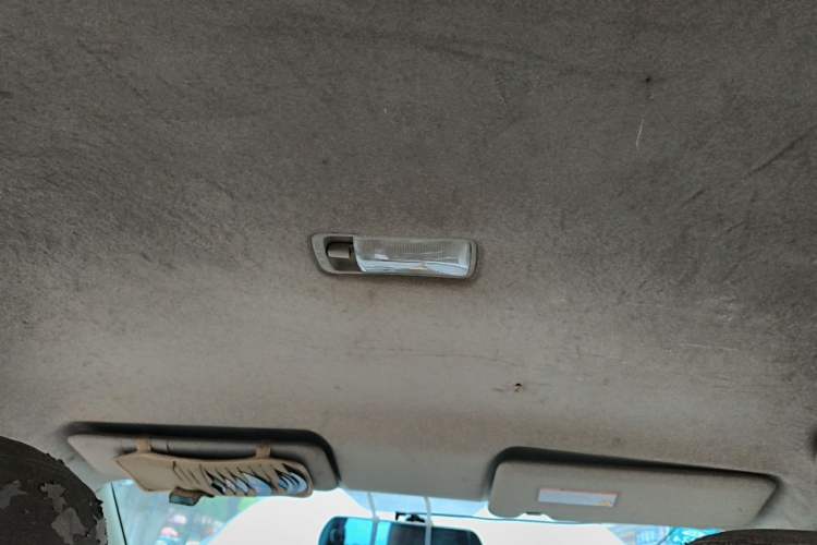 Used Nissan Livina 2013 1.6XE Manual Comfort Edition Headliner