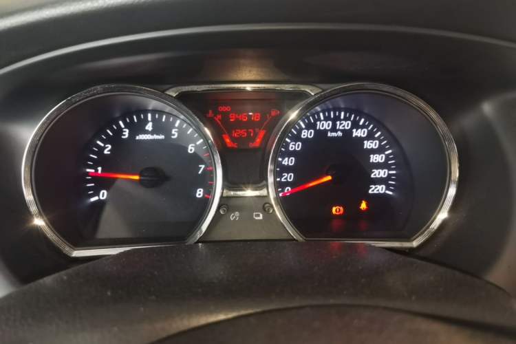 Used Nissan Livina 2013 1.6XE Manual Comfort Edition Instrument Cluster