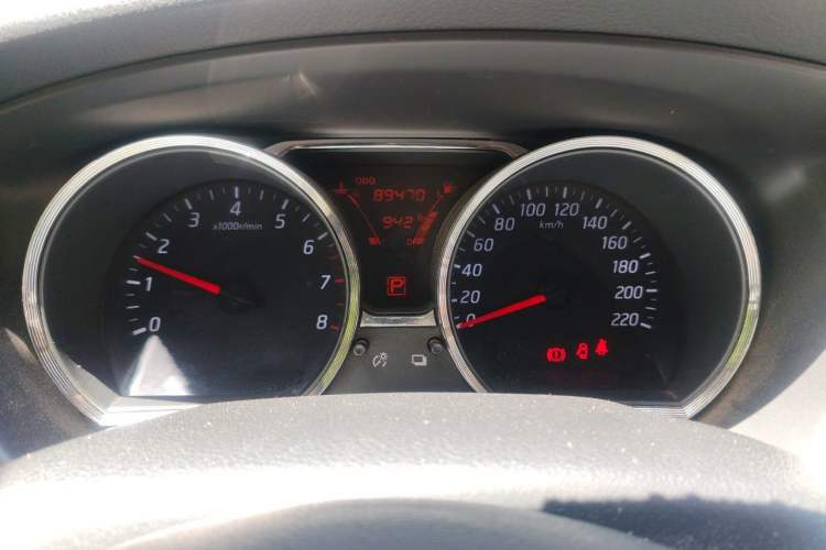 Used Nissan Livina 2013 1.6XE CVT Comfort Edition Instrument Cluster