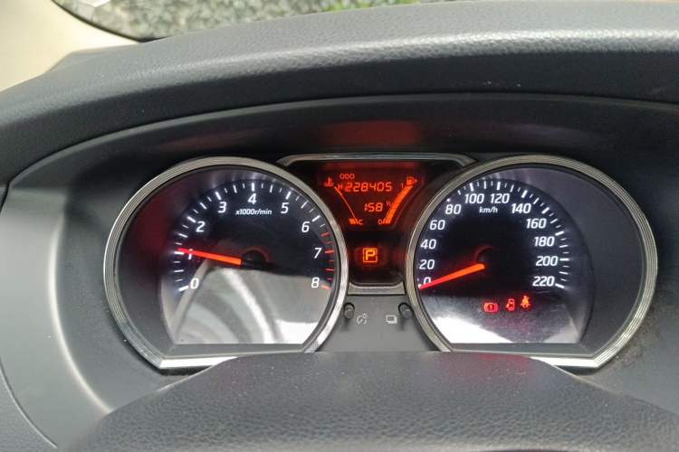 Used Nissan Livina 2013 Jinrui 1.6XL CVT Comfort Edition Instrument Cluster