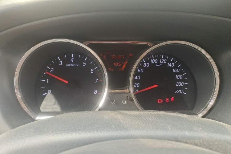 Used Nissan Livina 2013 1.6XE Manual Comfort Edition Instrument Cluster