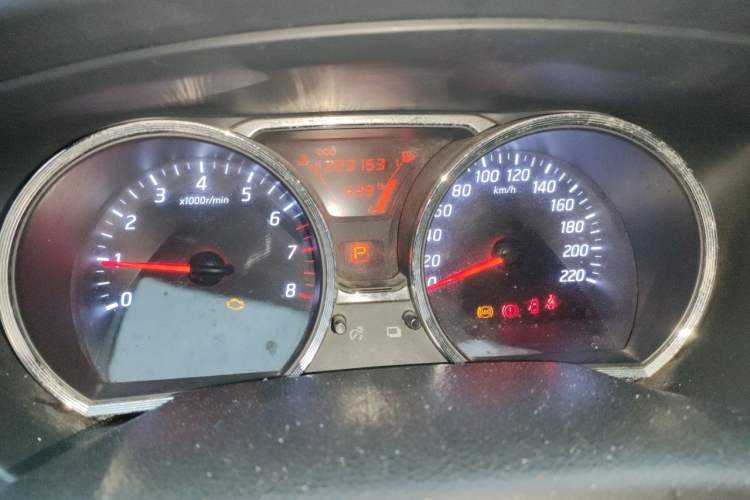 Used Nissan Livina 2013 Jinrui 1.6XL CVT Comfort Edition Instrument Cluster
