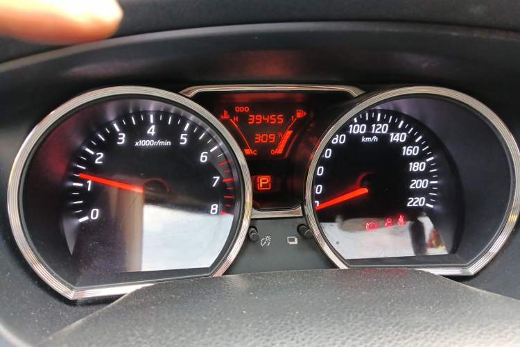 Used Nissan Livina 2013 Jinrui 1.6XL CVT Comfort Edition Instrument Cluster