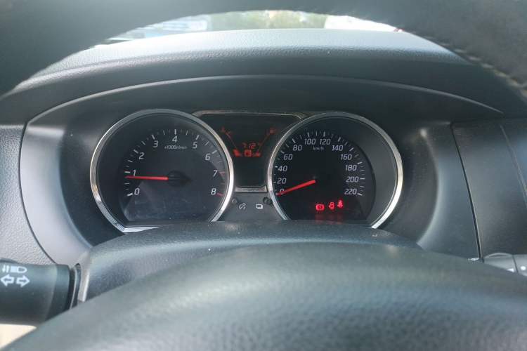 Used Nissan Livina 2013 1.6XE Manual Comfort Edition Instrument Cluster