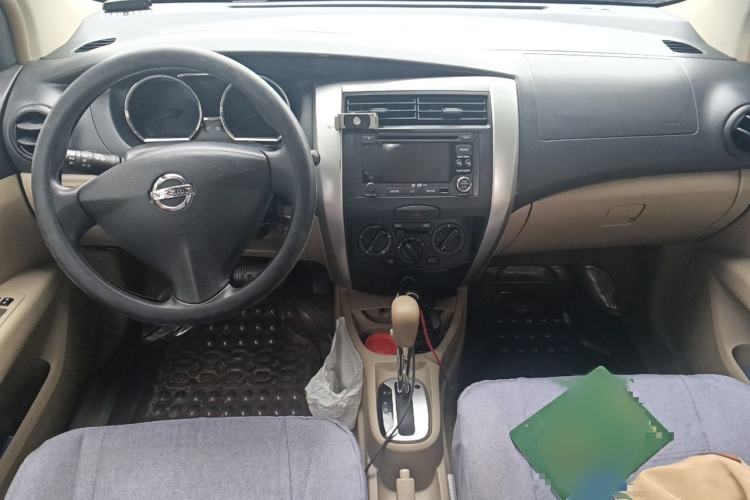 Used Nissan Livina 2013 1.6XE CVT Comfort Edition Interior 2