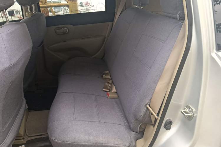 Used Nissan Livina 2013 1.6XE CVT Comfort Edition Interior 4