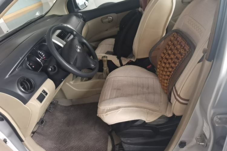 Used Nissan Livina 2013 1.6XE Manual Comfort Edition Left Front Seat