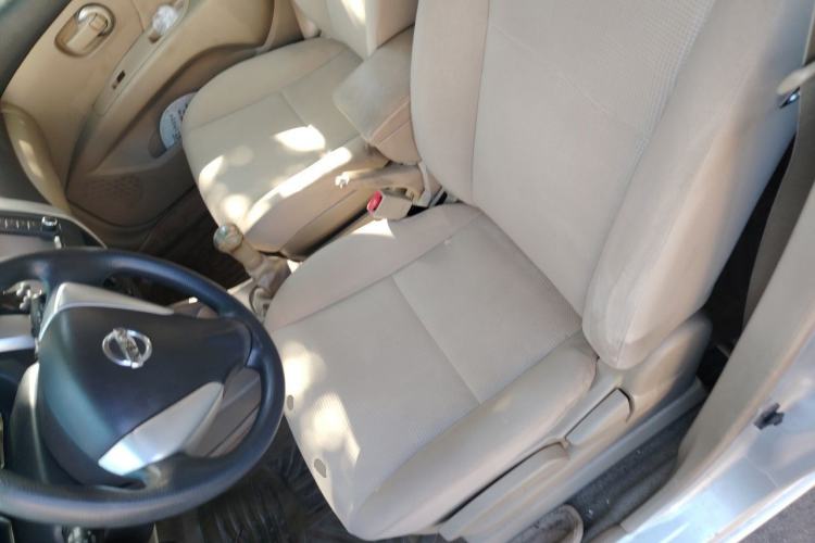 Used Nissan Livina 2013 1.6XL Manual Luxury Edition Left Front Seat