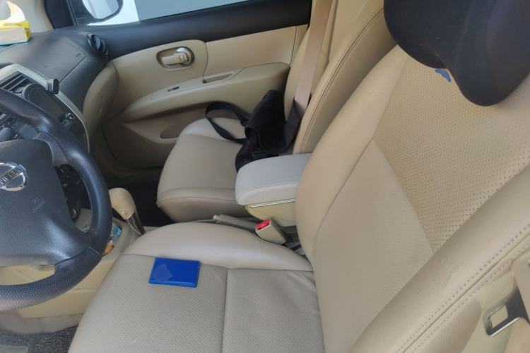 Used Nissan Livina 2013 1.6XE CVT Comfort Edition Left Front Seat