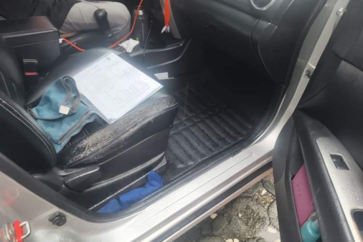 Used Nissan Livina 2013 Jingrui 1.6XL Manual Comfort Edition Left Front Seat