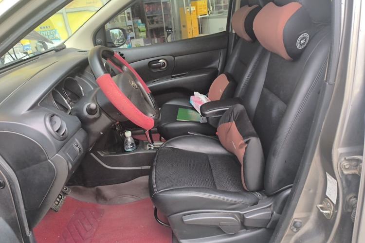 Used Nissan Livina 2013 1.6XE CVT Comfort Edition Left Front Seat