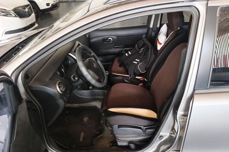 Used Nissan Livina 2013 JINRUI 1.6XV Manual Luxury Edition Left Front Seat