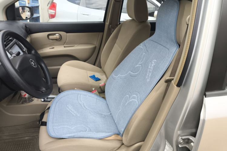 Used Nissan Livina 2013 1.6XE CVT Comfort Edition Left Front Seat