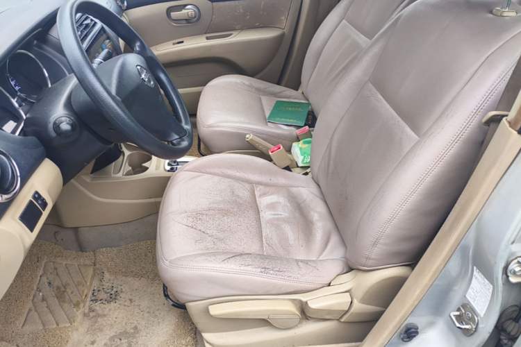 Used Nissan Livina 2013 1.6XE CVT Comfort Edition Left Front Seat
