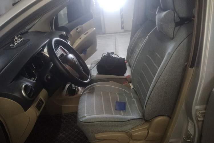 Used Nissan Livina 2013 1.6XL CVT Luxury Edition Left Front Seat